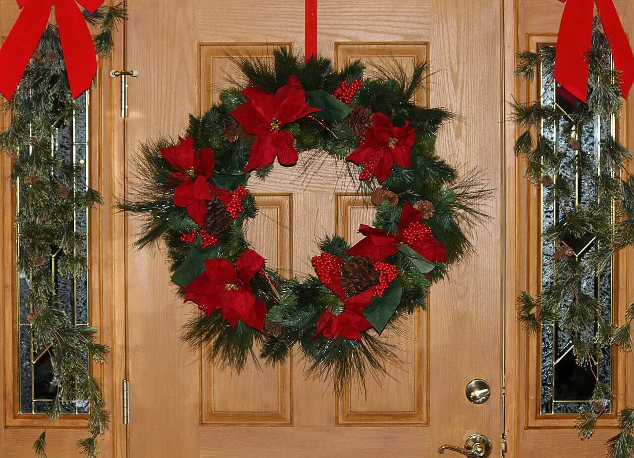 Украса за входна врата коледен венец